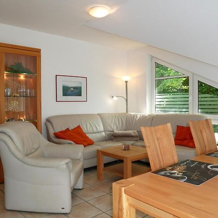 Haus Oie Idyll Mit Balkon 10 Minuten Zum Strand ツィノヴィッツ エクステリア 写真