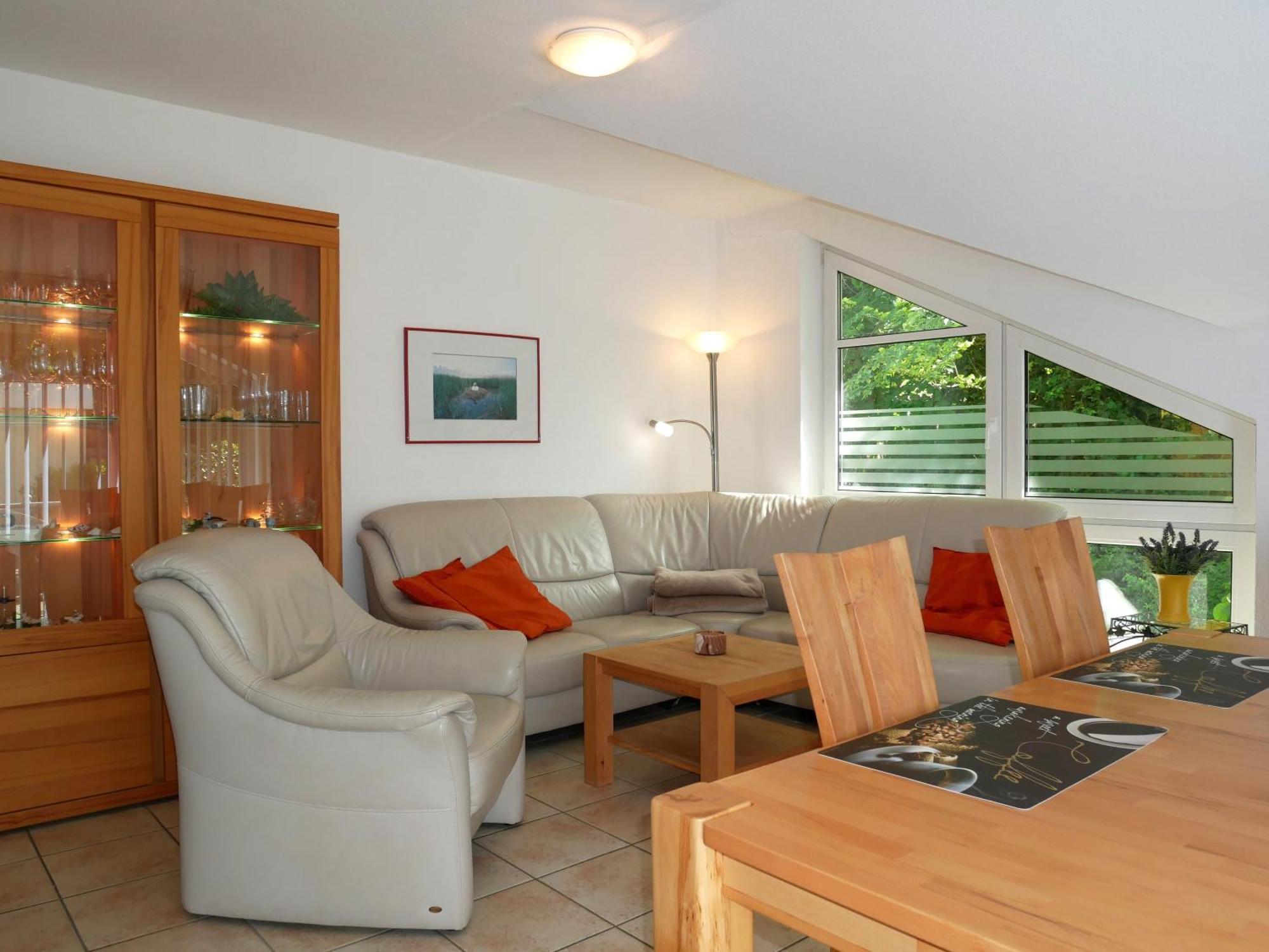 Haus Oie Idyll Mit Balkon 10 Minuten Zum Strand ツィノヴィッツ エクステリア 写真