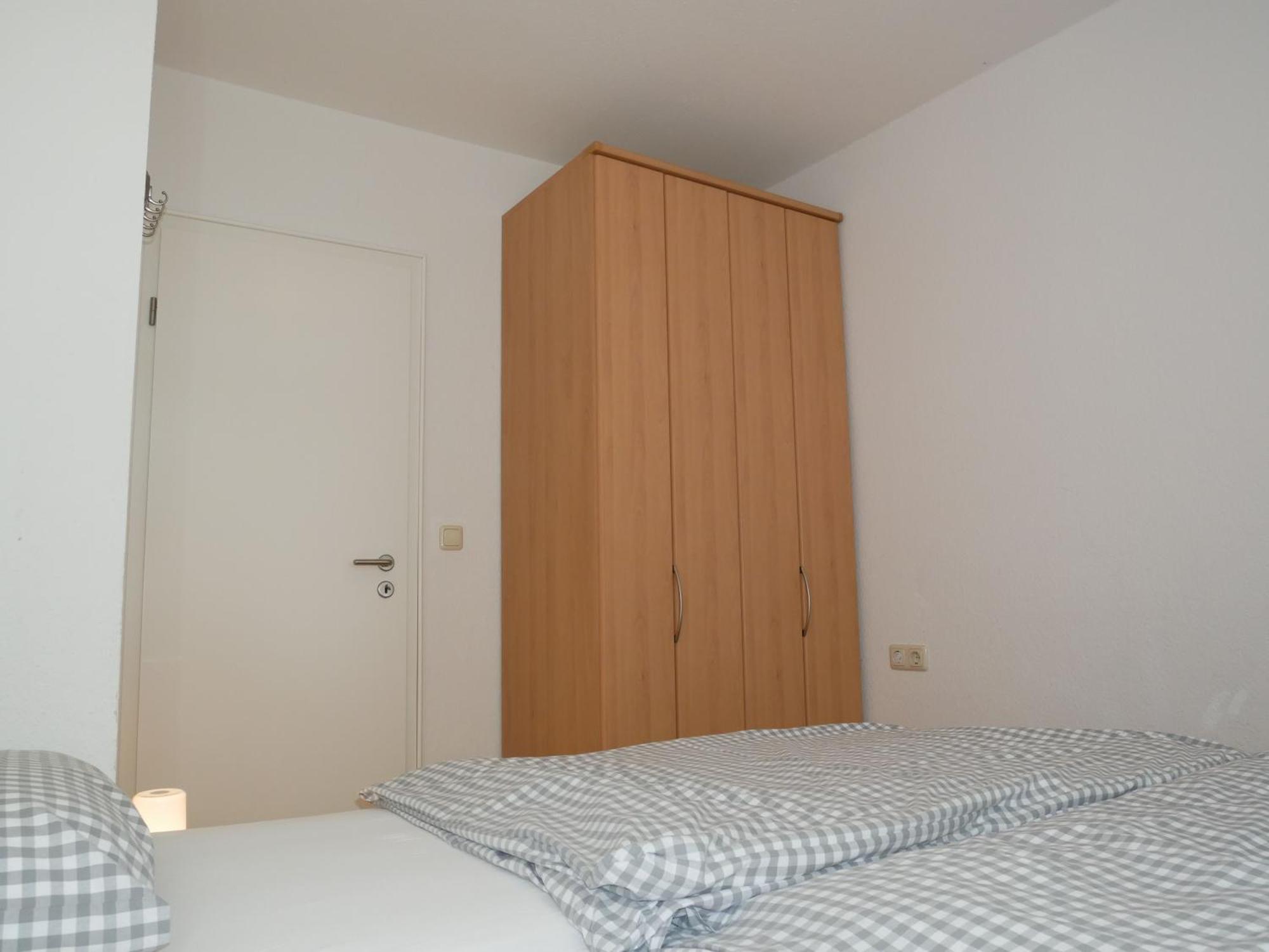 Haus Oie Idyll Mit Balkon 10 Minuten Zum Strand ツィノヴィッツ エクステリア 写真